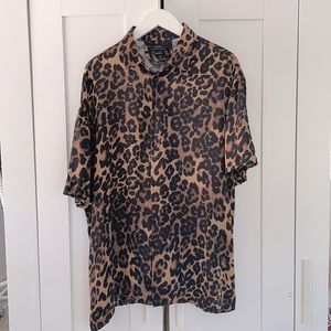 Satin Short sleeve shirt in Leopard print